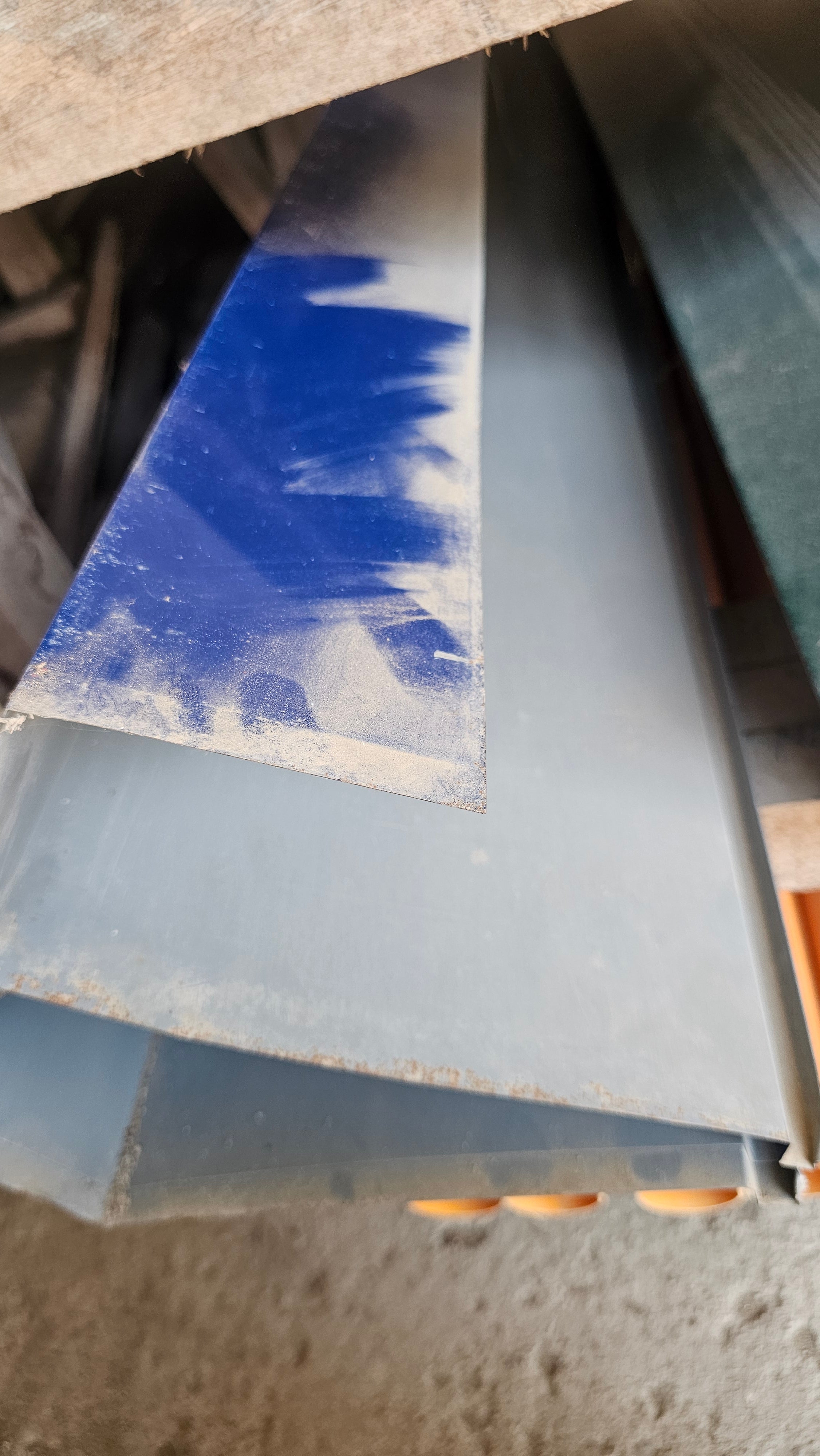 GUTTER GI colored x g0.40 x 8'