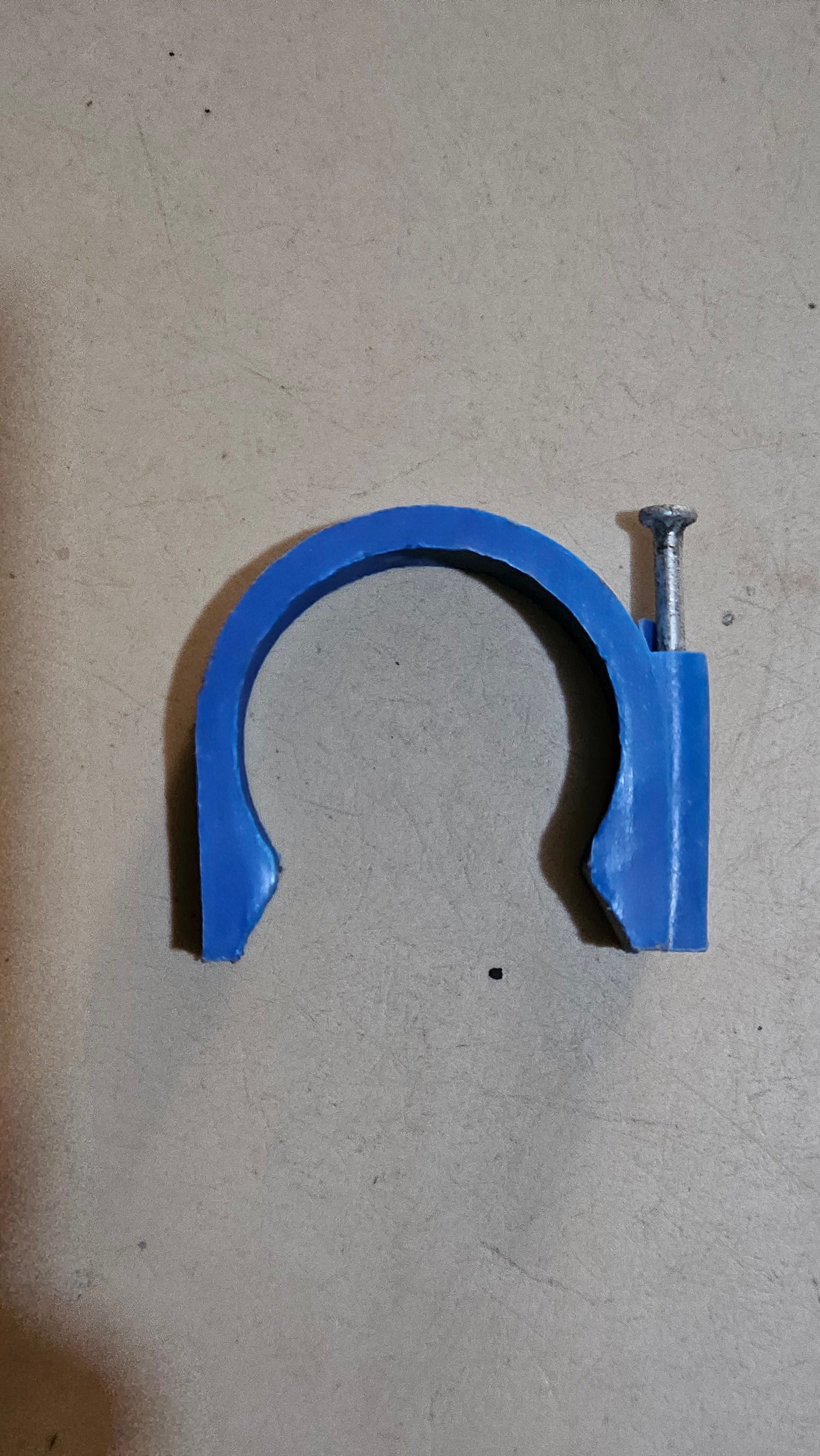 PVC CLIP 1"