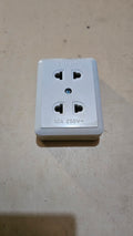 Universal Socket 2-Gang (FOCUS)