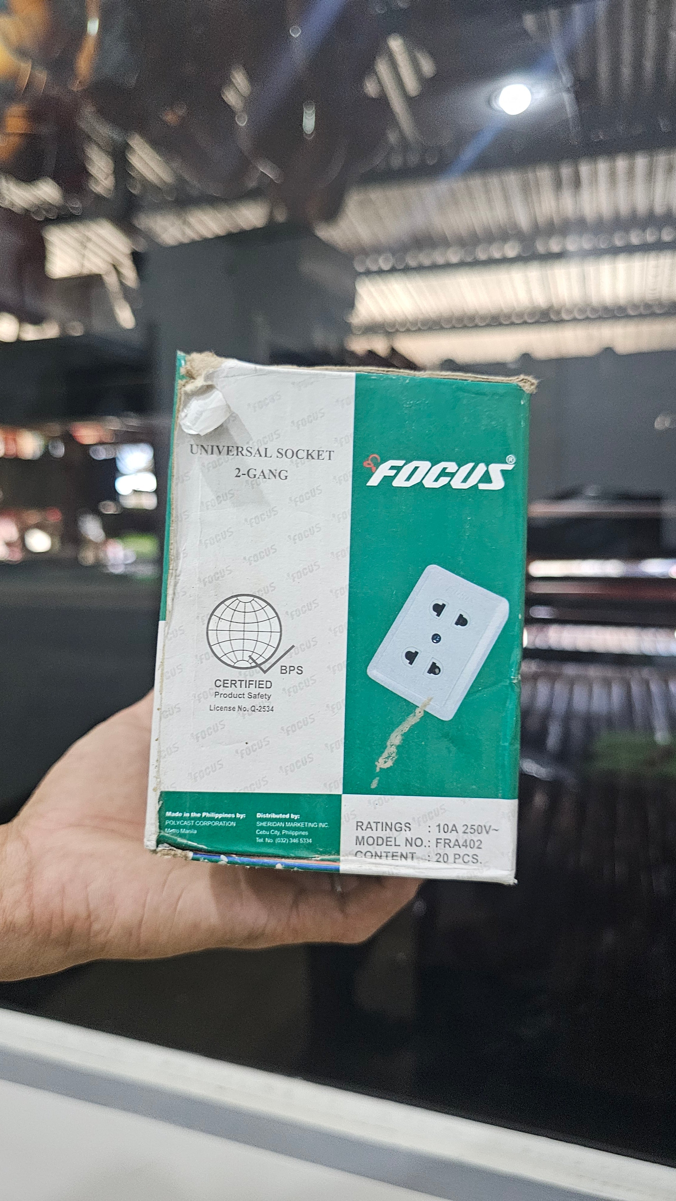 Universal Socket 2-Gang (FOCUS)
