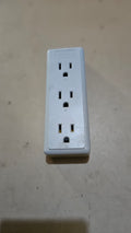 Flat w/ ground socket 3-Gang (FOCUS)