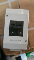 Safety Breaker regular 20A with socket (OMNI)
