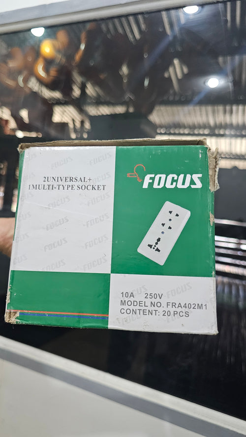 2 Universal +1 Multi-type socket (FOCUS)