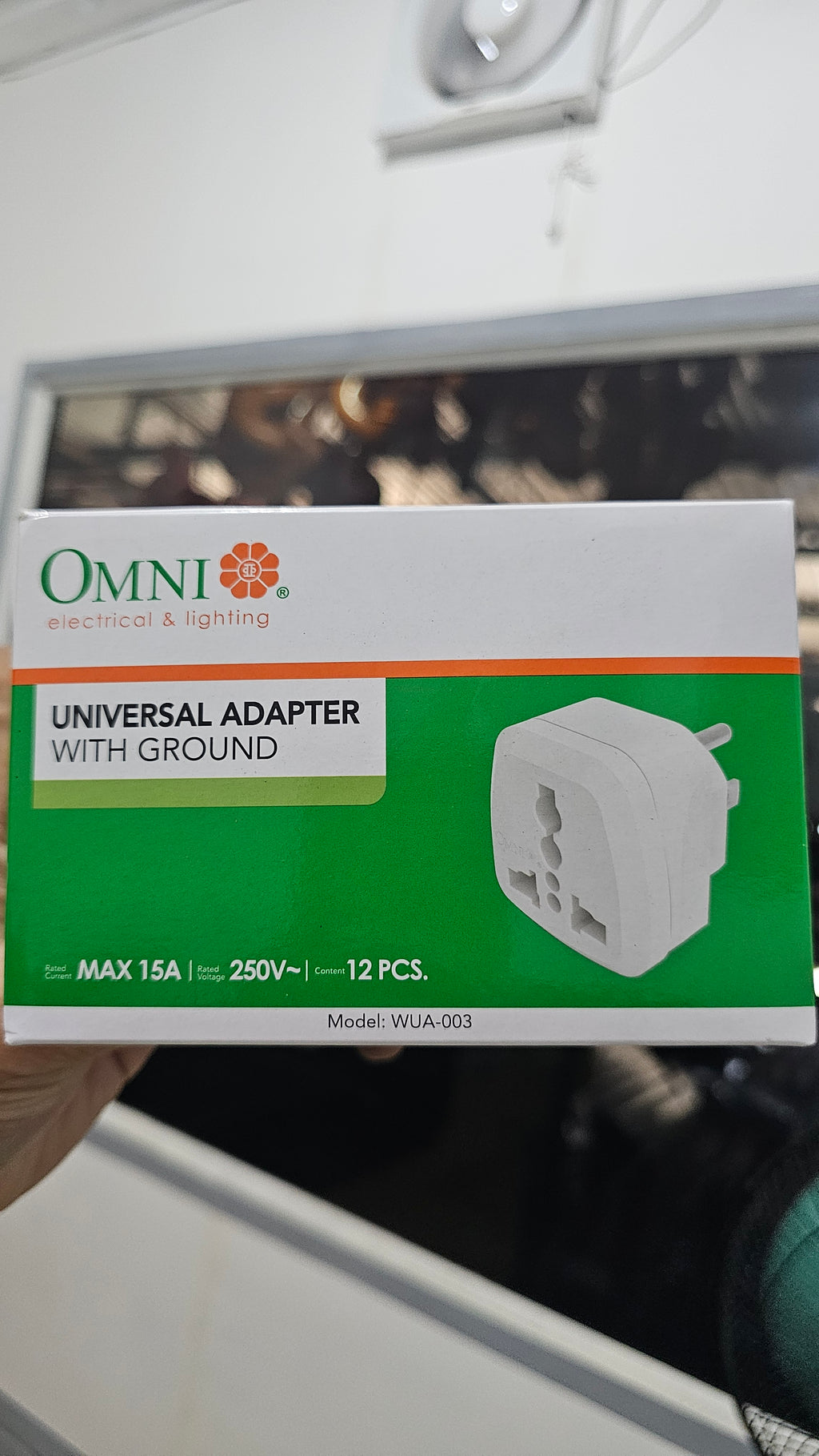 Universal adaptor w/ ground (OMNI)