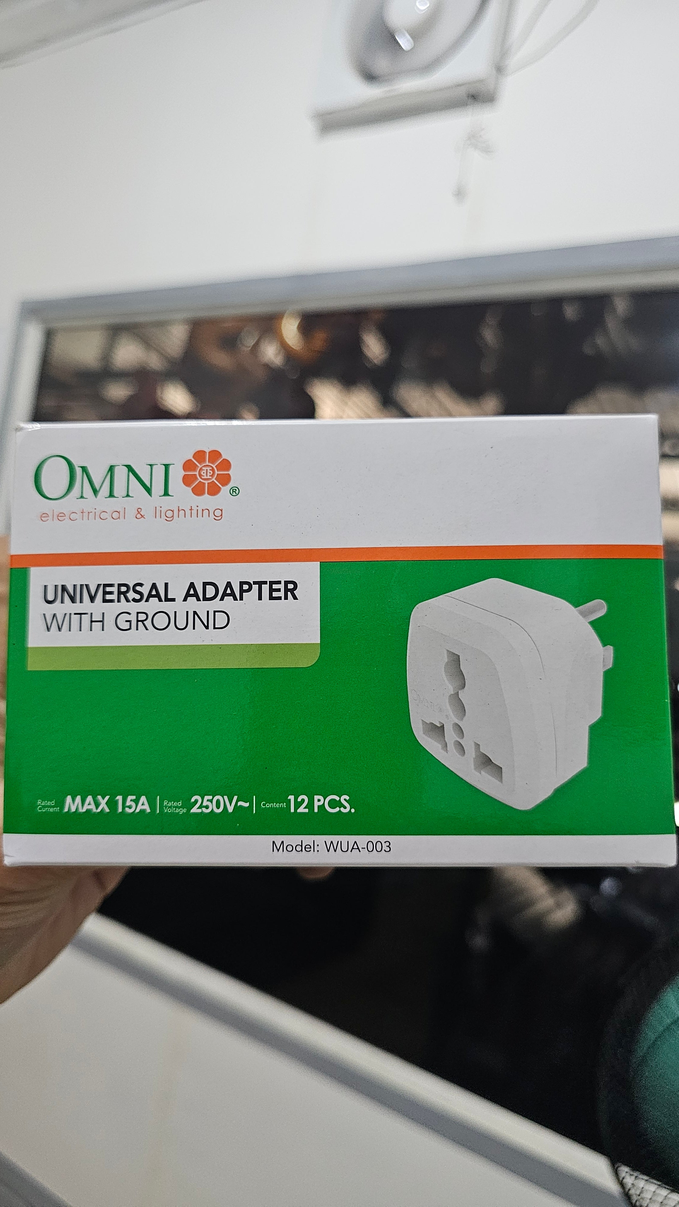 Universal adaptor w/ ground (OMNI)